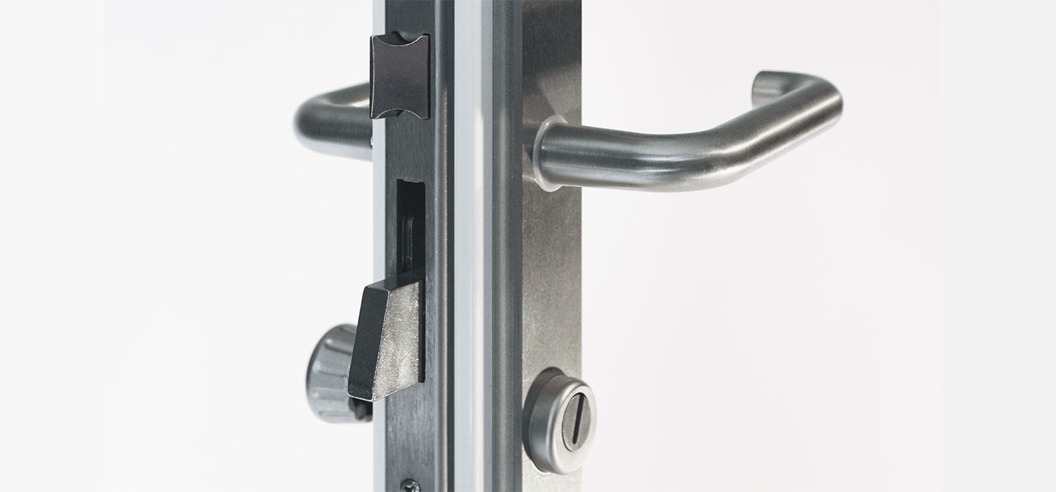 Sicherheitstueren_Zelock_Schwenkriegelschloss